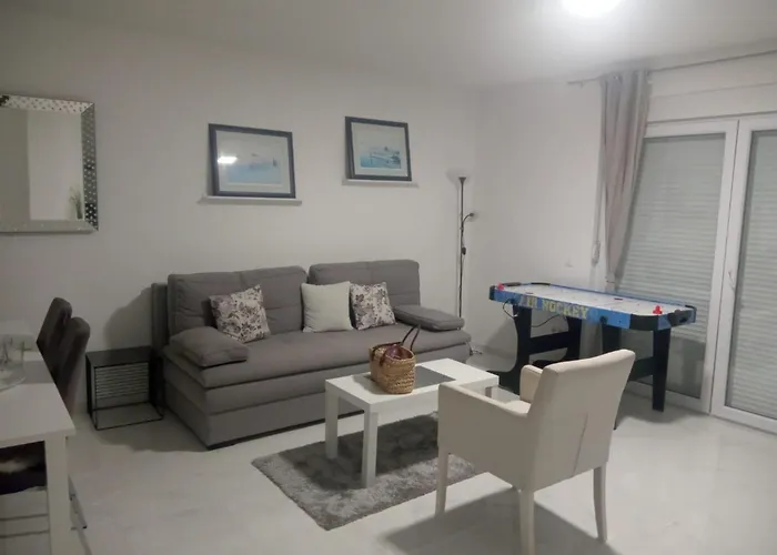 Charming Nina With Pool Villa Imotski